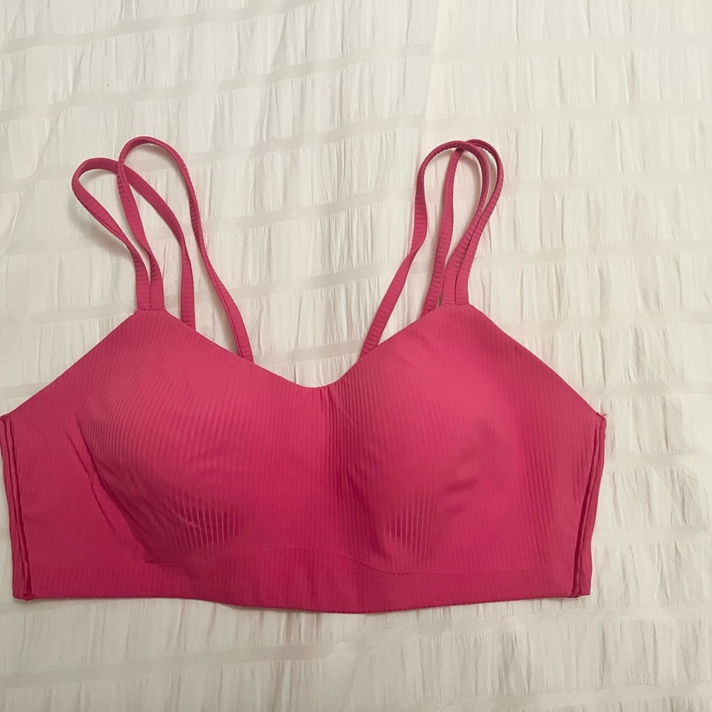 Lululemon like a cloud bra